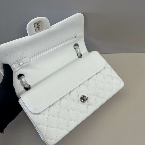 CN Classic Medium Flapbag Silver Hardware White A01112 CN Classic Medium Flapbag Silver Hardware White A01112