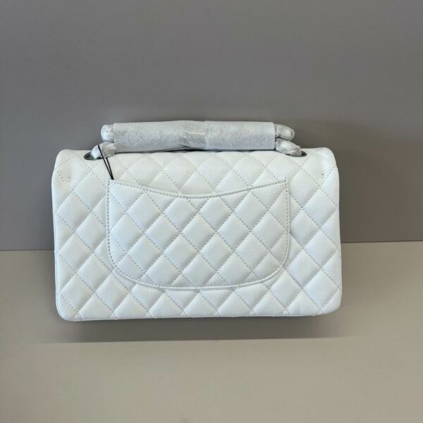 CN Classic Medium Flapbag Silver Hardware White A01112 CN Classic Medium Flapbag Silver Hardware White A01112