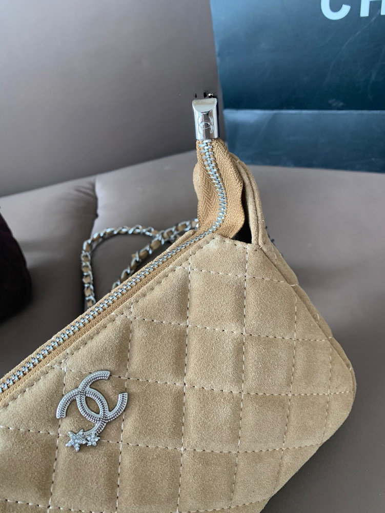 Fashion CN 25A Chain Bag In Suede 910276 Fashion CN 25A Chain Bag In Suede 910276