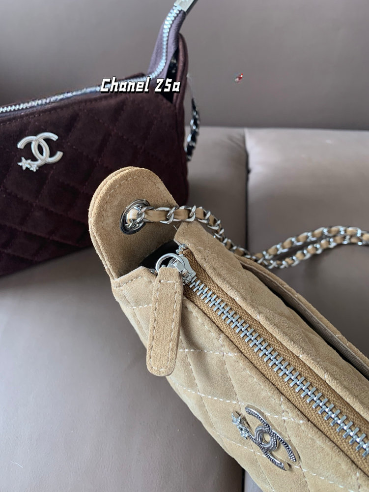 Fashion CN 25A Chain Bag In Suede 910276 Fashion CN 25A Chain Bag In Suede 910276