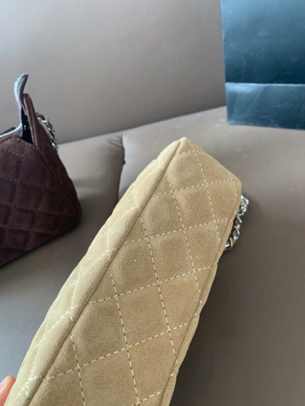 Fashion CN 25A Chain Bag In Suede 910276 Fashion CN 25A Chain Bag In Suede 910276
