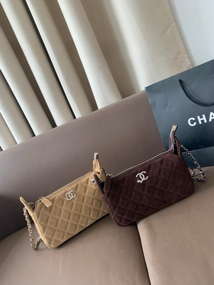 Fashion CN 25A Chain Bag In Suede 910276 Fashion CN 25A Chain Bag In Suede 910276