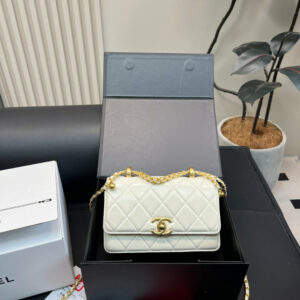 Fashion CN Mini Flap Bag White 910291