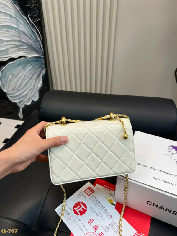 Fashion CN Mini Flap Bag White 910291
