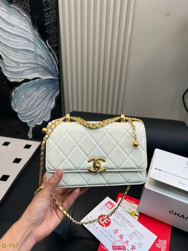 Fashion CN Mini Flap Bag White 910291
