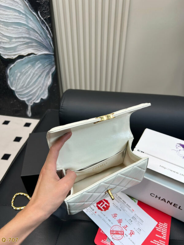 Fashion CN Mini Flap Bag White 910291