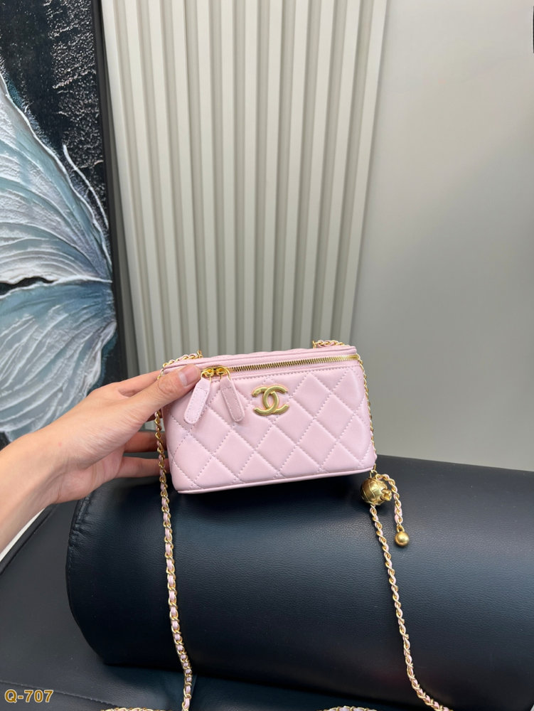 Fashion CN Small Vanity Case With Gold Ball On Strap Pink 910297 Fashion CN Small Vanity Case With Gold Ball On Strap Pink 910297