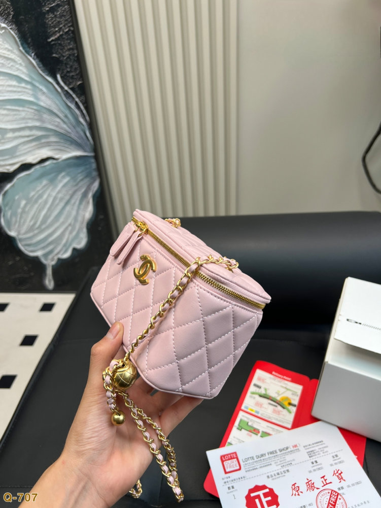 Fashion CN Small Vanity Case With Gold Ball On Strap Pink 910297 Fashion CN Small Vanity Case With Gold Ball On Strap Pink 910297