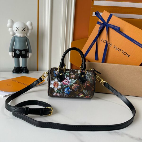 Chic Charm LV Handbag M81085 Chic Charm LV Handbag M81085