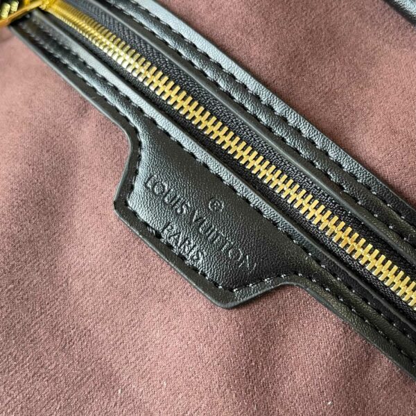 Chic Charm LV Handbag M28918-M40995 Chic Charm LV Handbag M28918-M40995