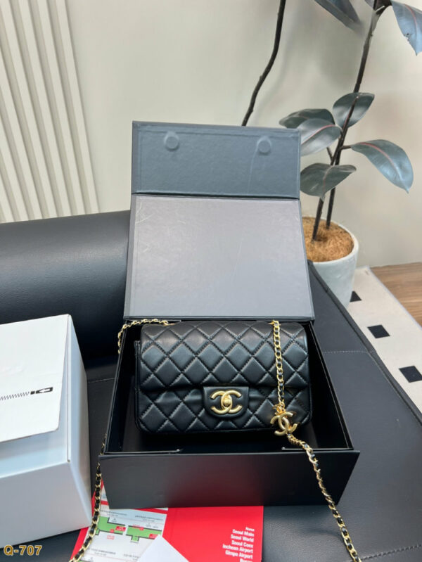 Fashion CN Mini Flap Bag Black 910299