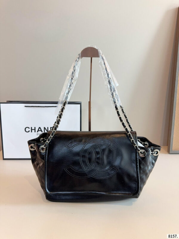 Fashion CN Logo Flap Shoulder Bag 910310 Fashion CN Logo Flap Shoulder Bag 910310