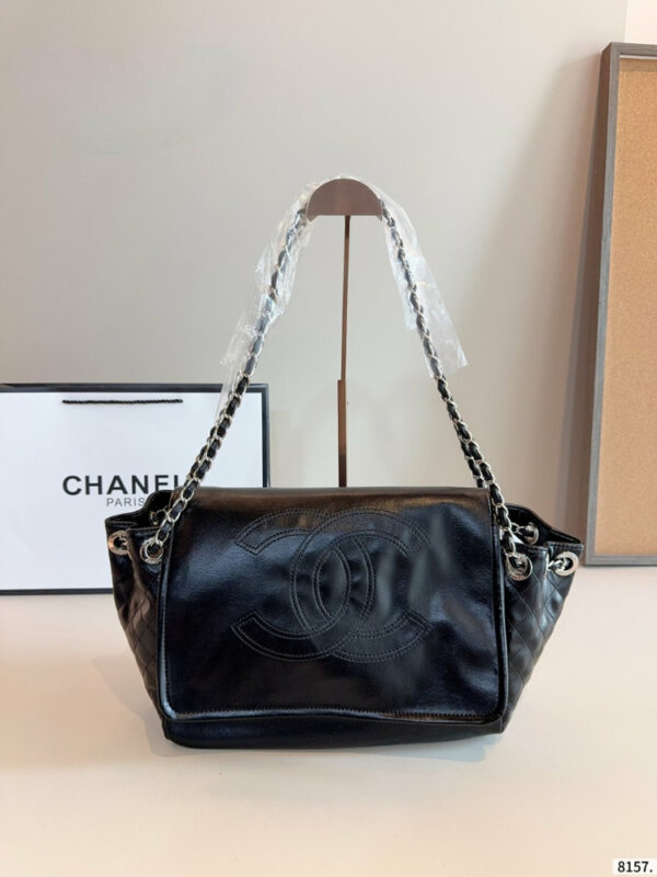 Fashion CN Logo Flap Shoulder Bag 910310 Fashion CN Logo Flap Shoulder Bag 910310