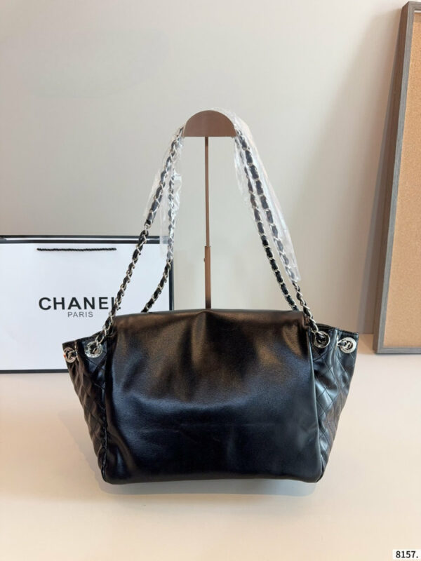 Fashion CN Logo Flap Shoulder Bag 910310 Fashion CN Logo Flap Shoulder Bag 910310