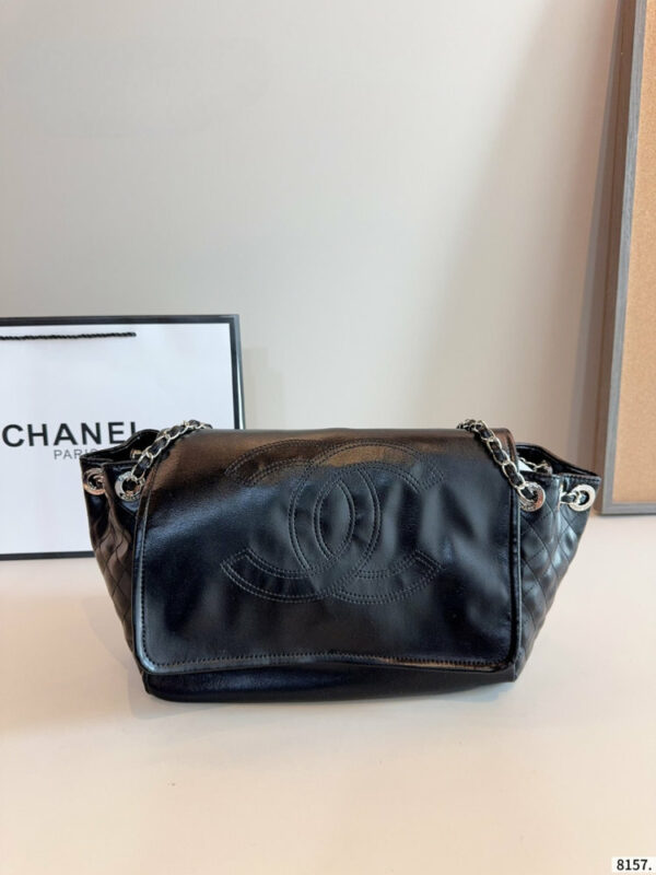Fashion CN Logo Flap Shoulder Bag 910310 Fashion CN Logo Flap Shoulder Bag 910310