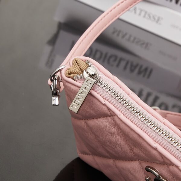 Chic Charm CN Handbag 2660-002