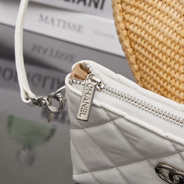 Chic Charm CN Handbag 2660-002