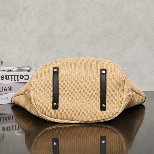 Chic Charm CN Handbag 2660-012