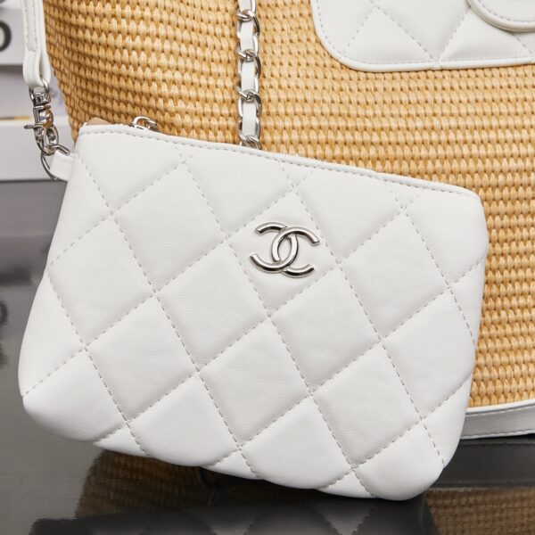 Chic Charm CN Handbag 2660-012