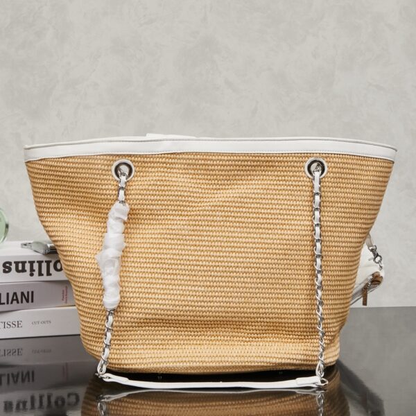 Chic Charm CN Handbag 2660-012