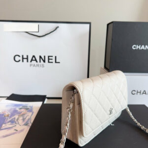 Fashion CN Caviar Quilted Wallet On Chain 910318 2 cmp i1757062981683 4244 0 3 result