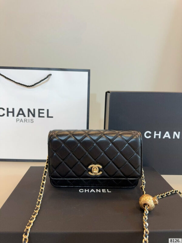 Fashion CN Lambskin Wallet On Chain 910319 Fashion CN Lambskin Wallet On Chain 910319