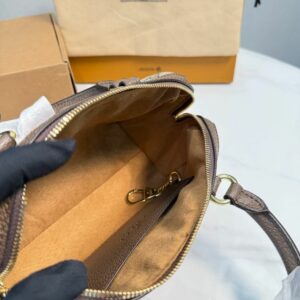 Fashion CN 25A Vertical Suede Tote Bag 910323 8 91ec1763