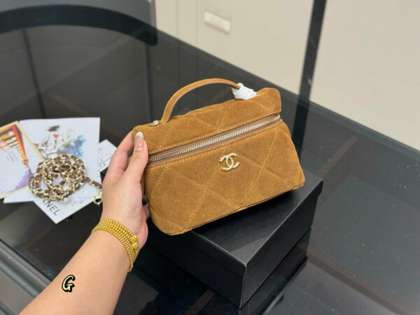 Fashion CN Suede Top Handle Vanity Case Bag 910328