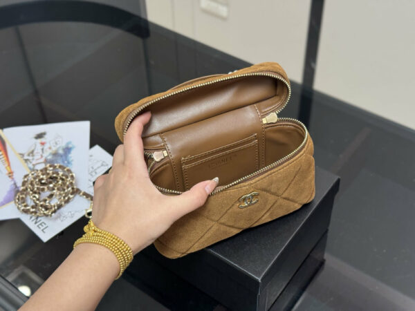 Fashion CN Suede Top Handle Vanity Case Bag 910328