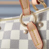 Chic Charm LV Handbag M40022