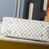 Chic Charm LV Handbag M40022