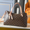 Chic Charm LV Handbag M40022