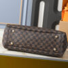 Chic Charm LV Handbag M40022