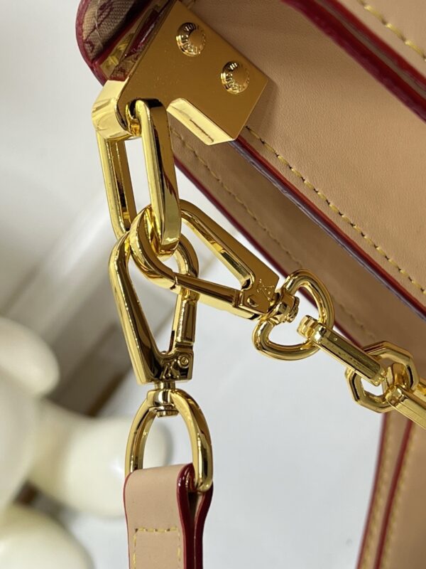 Chic Charm LV Handbag M43599-M44391-M44580 Chic Charm LV Handbag M43599-M44391-M44580