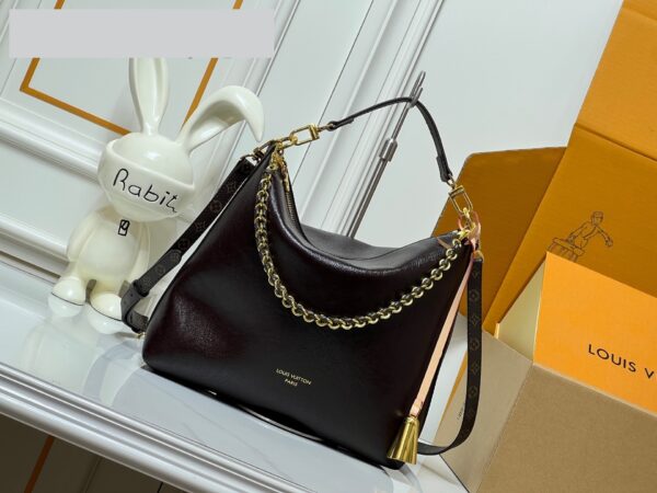 Chic Charm LV Handbag M29195