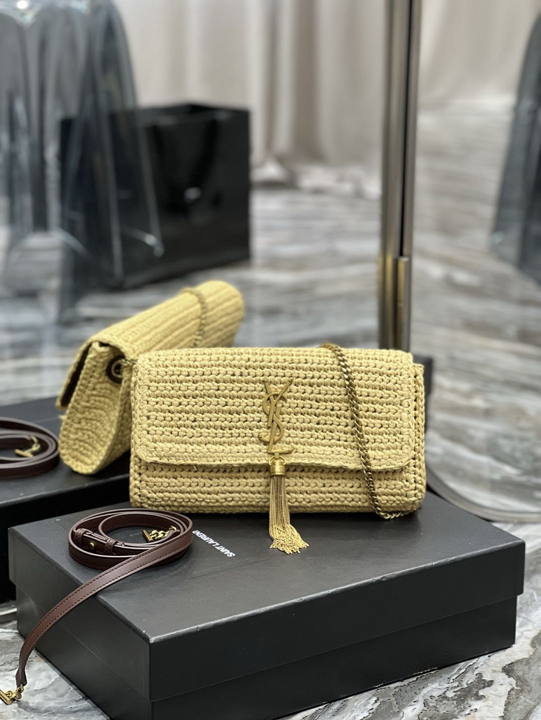YSL Saint Laurent Kate 99 Raffia Shoulder Bag 0000 YSL Saint Laurent Kate 99 Raffia Shoulder Bag 0000