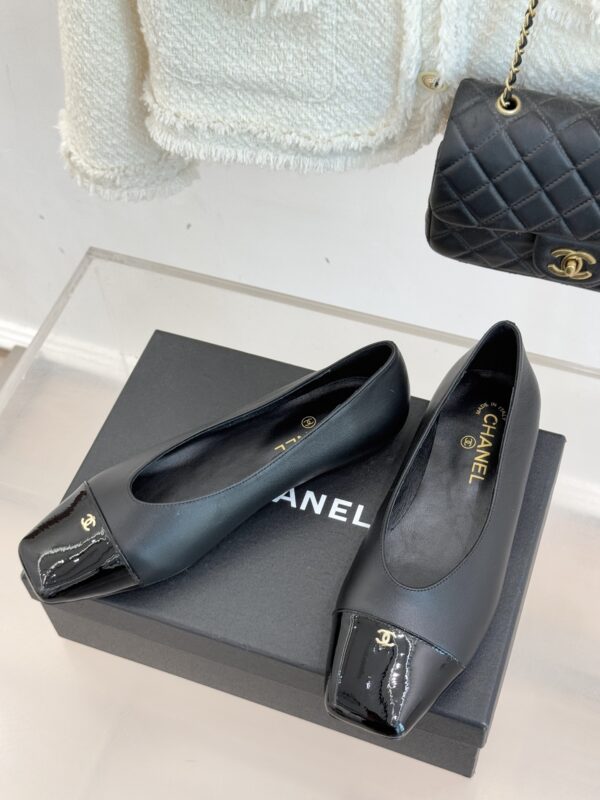 New Collection Fashion Shoes C3310