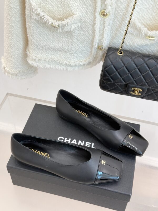 New Collection Fashion Shoes C3310