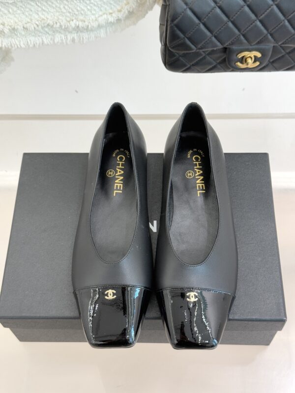 New Collection Fashion Shoes C3310