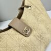 Chic Charm CN Handbag 6615