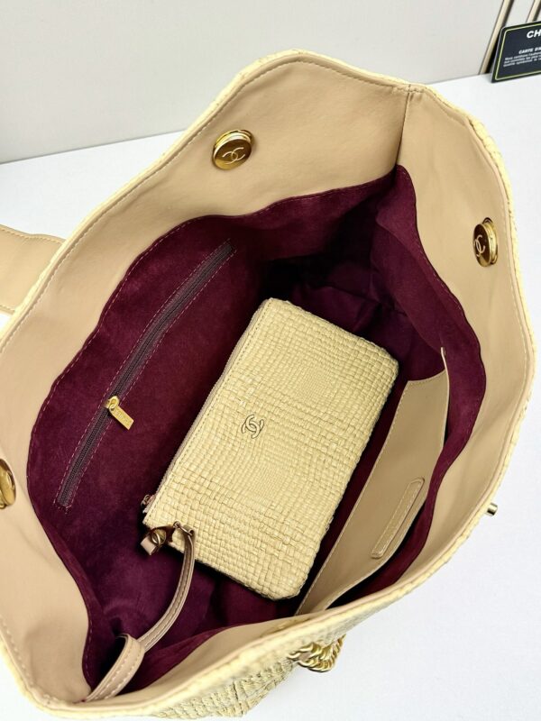 Chic Charm CN Handbag 6615