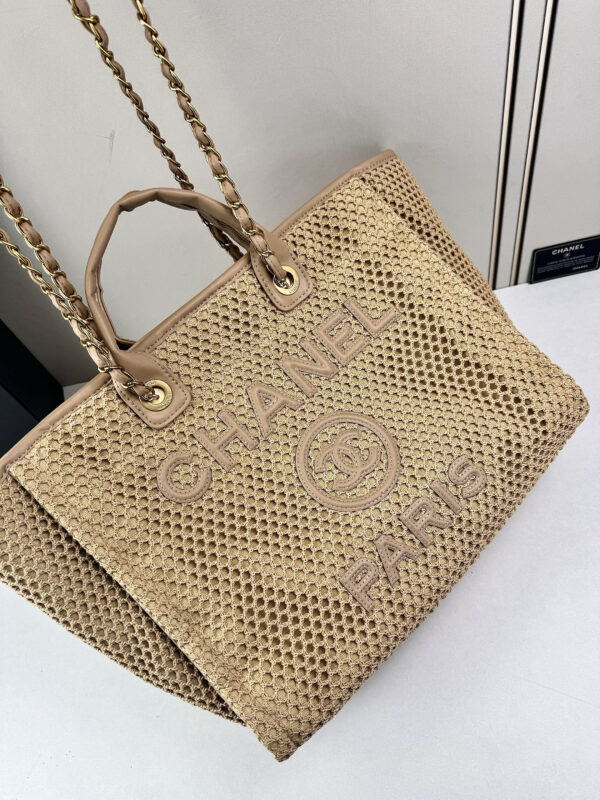 Chic Charm CN Handbag 6613