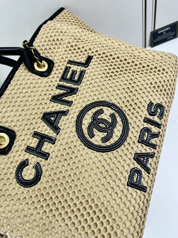 Chic Charm CN Handbag 6613
