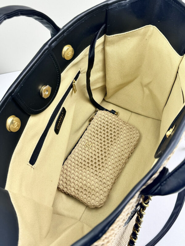 Chic Charm CN Handbag 6613