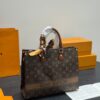 Stylish Fashion Carry LV Handbag LV264208 Stylish Fashion Carry LV Handbag LV264208