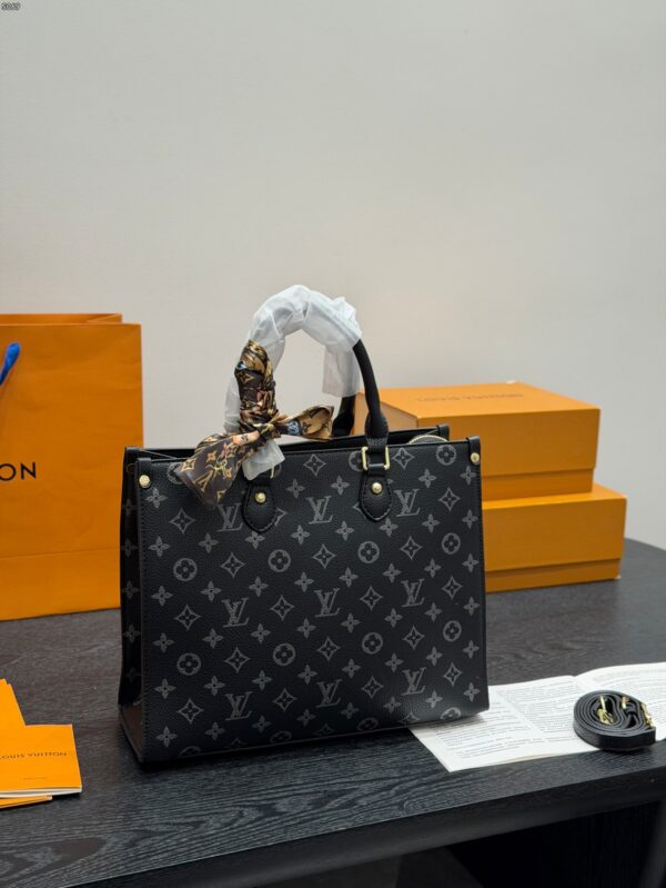 Stylish Fashion Carry LV Handbag LV264208 Stylish Fashion Carry LV Handbag LV264208