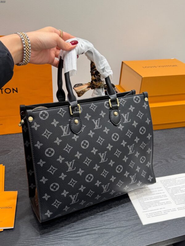 Stylish Fashion Carry LV Handbag LV264208 Stylish Fashion Carry LV Handbag LV264208