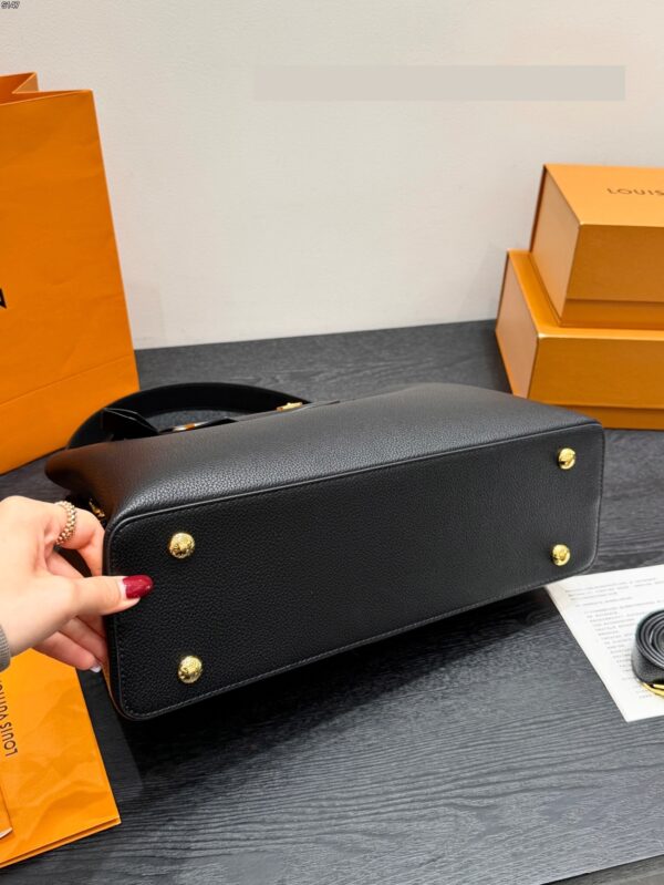 Stylish Fashion Carry LV Handbag LV264209