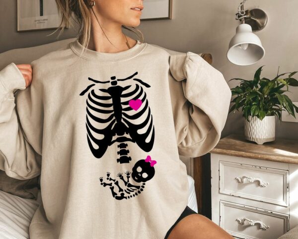Baby Girl X-Ray Skeleton Pregnant Woman Funny Maternity Sweatshirt Halloween New Mommy Outfit
