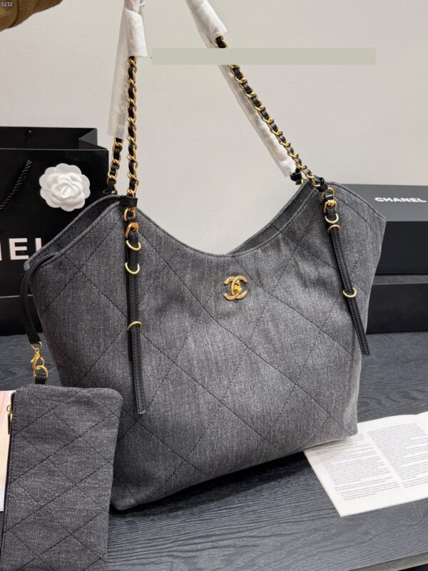 Stylish Fashion Carry CN Handbag CC26532